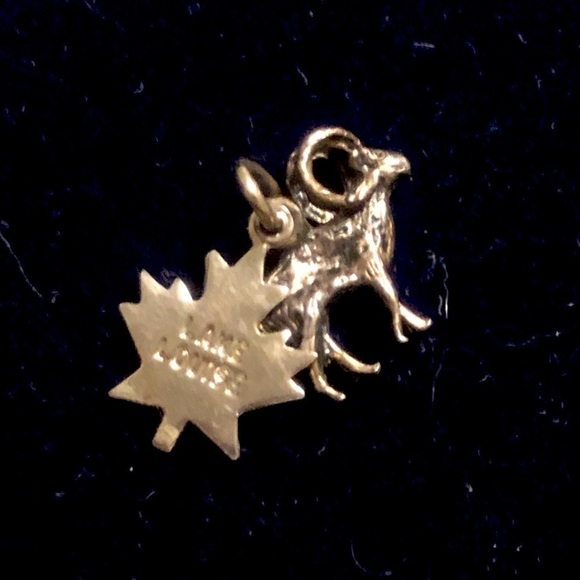VTG Sterling Silver Mini Charms or Pendant Ram Big Horn Sheep & Maple Leaf - Picture 2 of 3